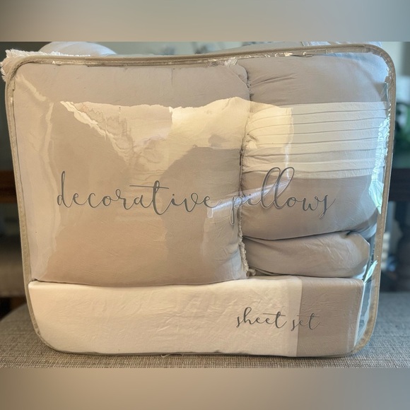 🎉LAST CHANCE🎉DREAM STORIES 10Pc Extra Soft Solid Comforter Set - Picture 12 of 15